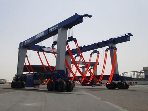 ​广东惠州游艇搬运机厂家游艇搬运机结构紧凑 操作简单 